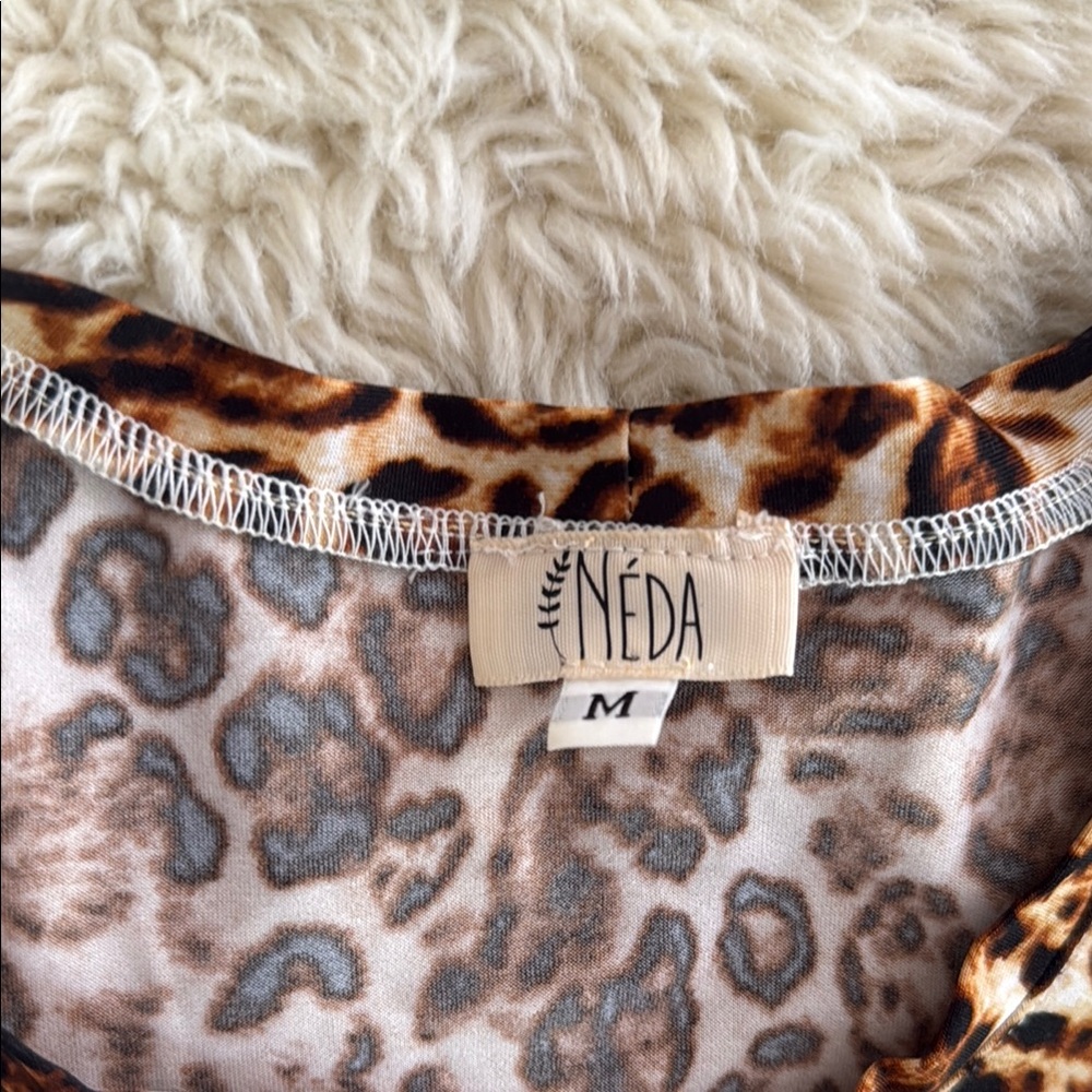 Leopard Print Top - Picture 2 of 3